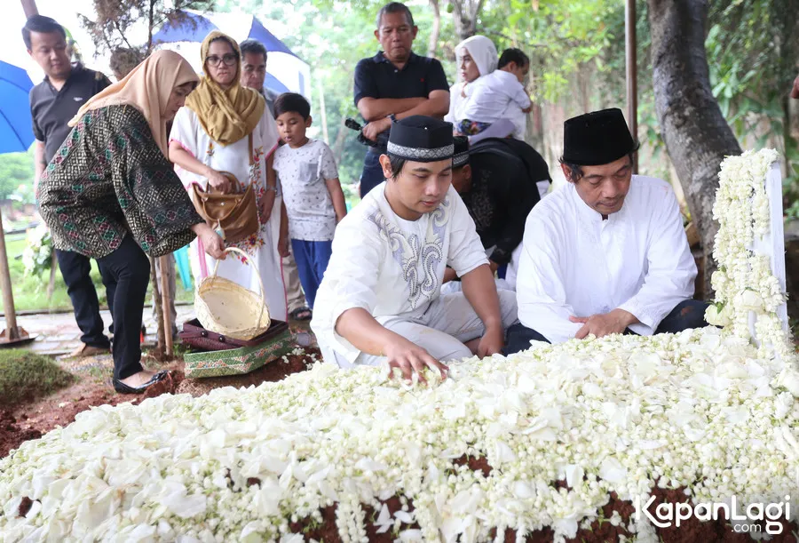 Brian bersyukur sudah bisa bahagiakan sang mama/©Kapanlagi.com®/Budy Santoso