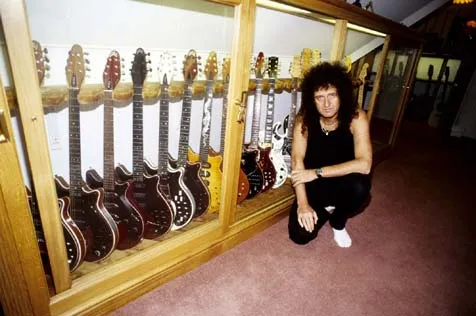 Brian May dan koleksi gitar kesayangan ©fanpop.com