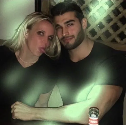 Sebelumnya, Britney Spears dan Sam Asghari sempat terlihat melewatkan waktu dengan makan bersama, apa mereka berpacaran? © instagram.com/previamagazine