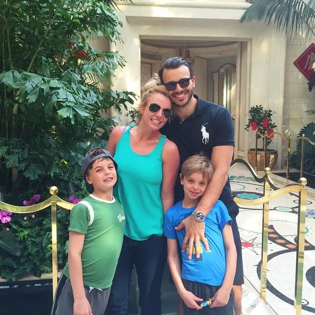 Benar-benar terlihat seperti keluarga bahagia bukan? @ instagram.com/britneyspears