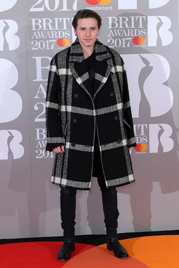 Brooklyn Beckham ikut menghadiri BRIT Awards di London © Shutterstock via hollywoodlife.com