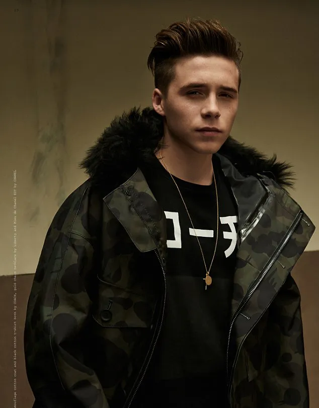 Gantengnya Brooklyn, mampu saingi pesona ayahnya @ Rollacoaster Magazine