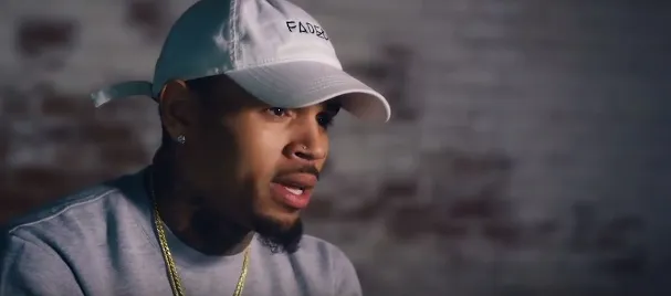 Chris Brown bicara soal detail pemukulan Rihanna © Youtube.com