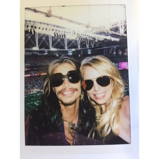 Pertemuan Britney dan Steven Tyler di Super Bowl Half Time Show 14 tahun lalu ©Instagram.com/britneyspears/