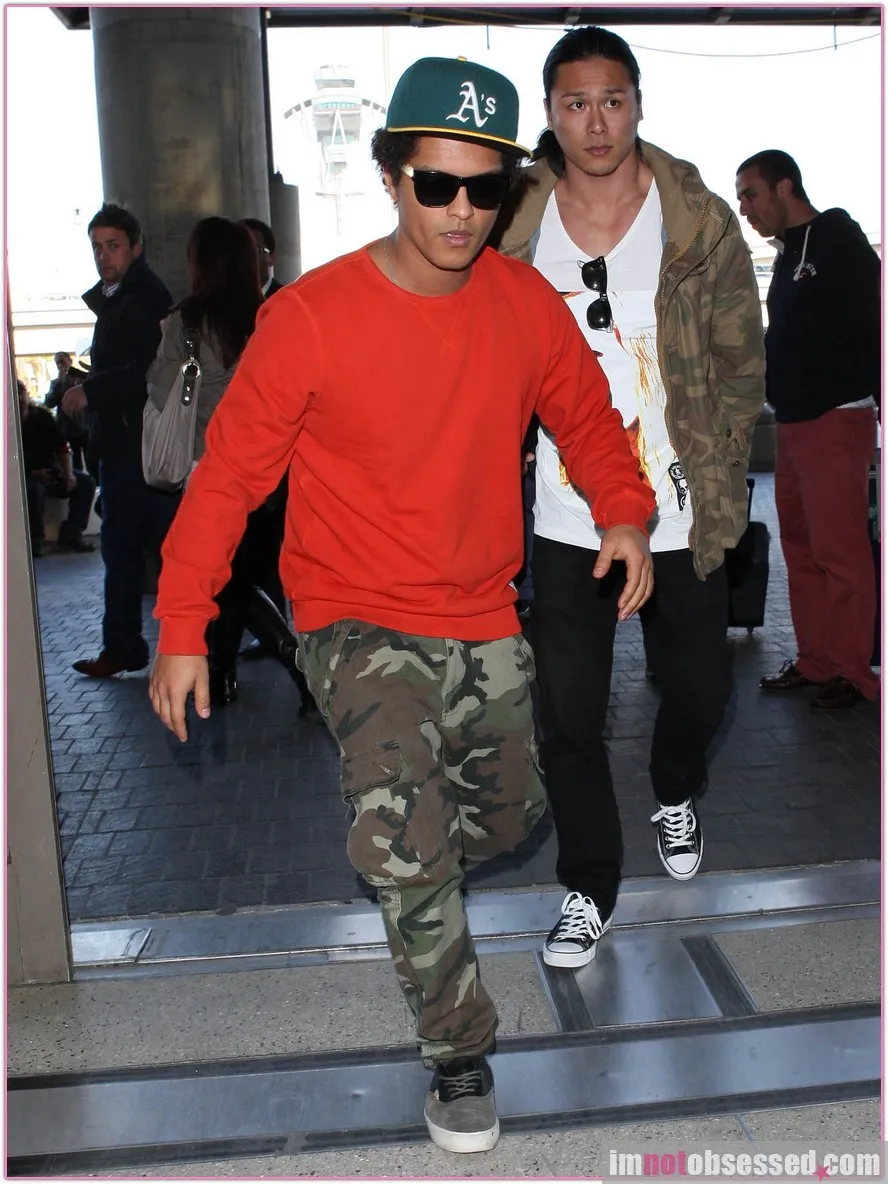 Ibu dari Bruno Mars mengalami serangan jantung dan dilarikan ke rumah sakit. ©imnotobsessed.com