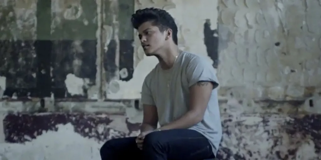 Bruno Mars - It Will Rain dan Terjemahan