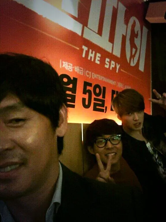 Jaejoong, Yoochun dan Sul Kyung Goo @bornfreeonekiss twitter