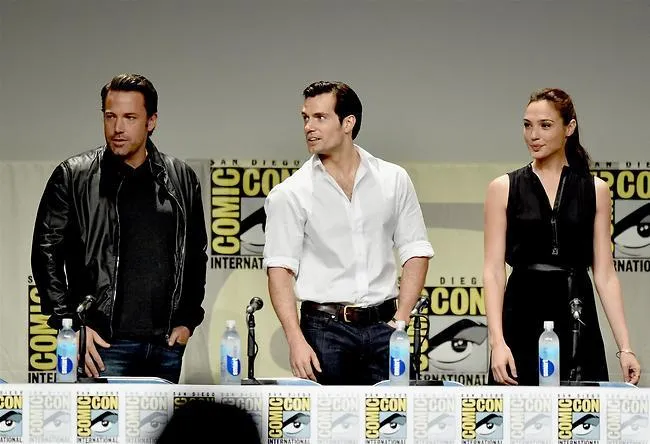 BATMAN V SUPERMAN: DAWN OF JUSTICE © twitter.com/GalGadot