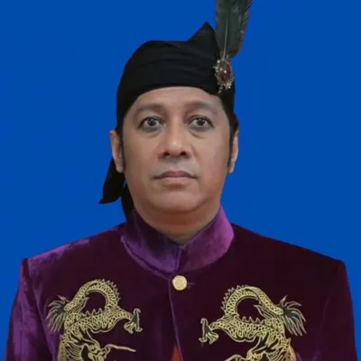 BTS Andre Taulany dan Hesti Purwadinata Jadi Pasangan Dukun di COMIC 8 Revolution: Santet K4bin3t Full Ngakak