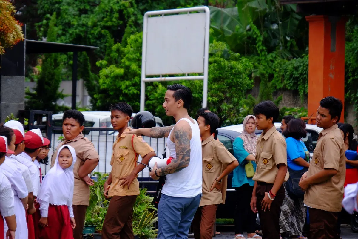 © V1MAST Management