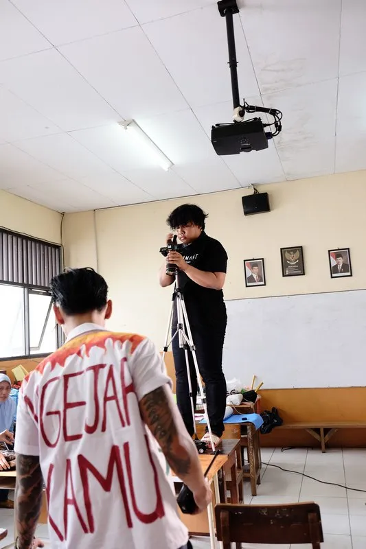 © V1MAST Management