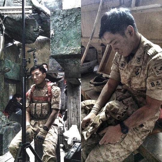 Jin Goo tertidur saat syuting adegan gempa Descendants of the Sun. © hancinema.net