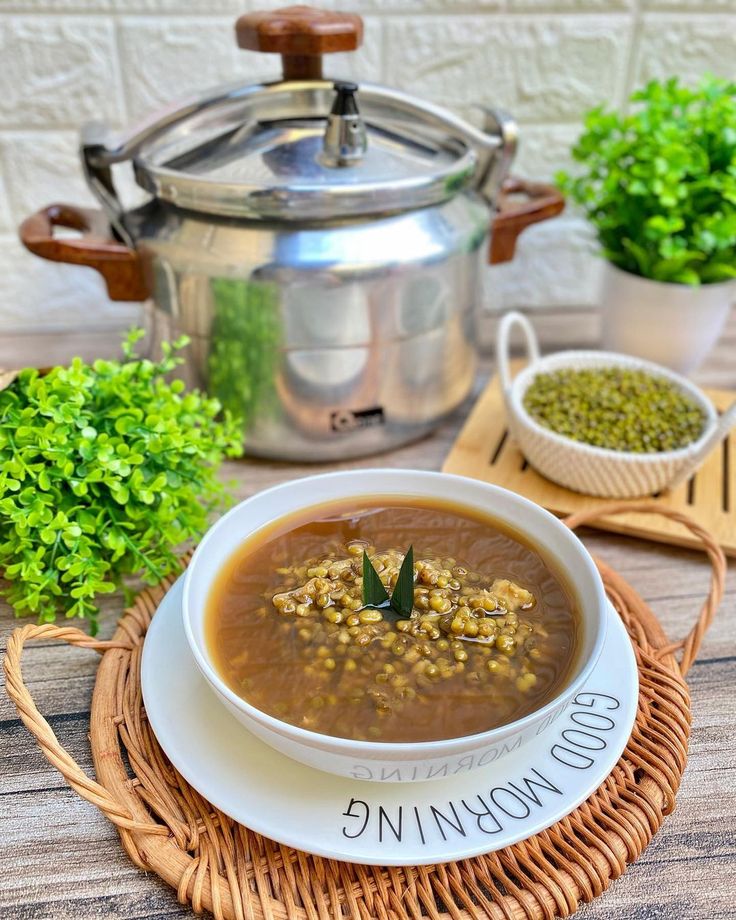 Illustration of Green Bean Porridge. (photo: Pinterest/Resepmamiku.com).