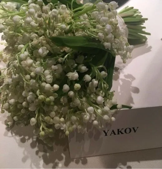 Buket bunga pernikahan Song Hye Kyo yang menjadi perbincangan. © soompi.com