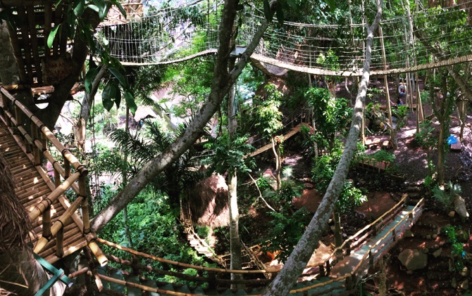 Keindahan tempat ini mampu menarik para pengunjung datang (credit : instagram.com/rumah_pohon_bukit_lemped)