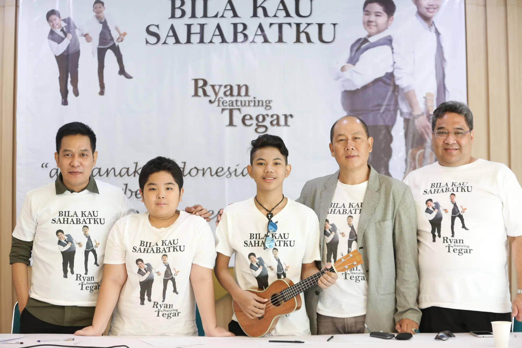Ryan dan Tegar rilis sebuah single berjudul Bila Kau Sahabatku di tengah cukup banyaknya konflik yang terekspose media © KapanLagi.com/Budy Santoso