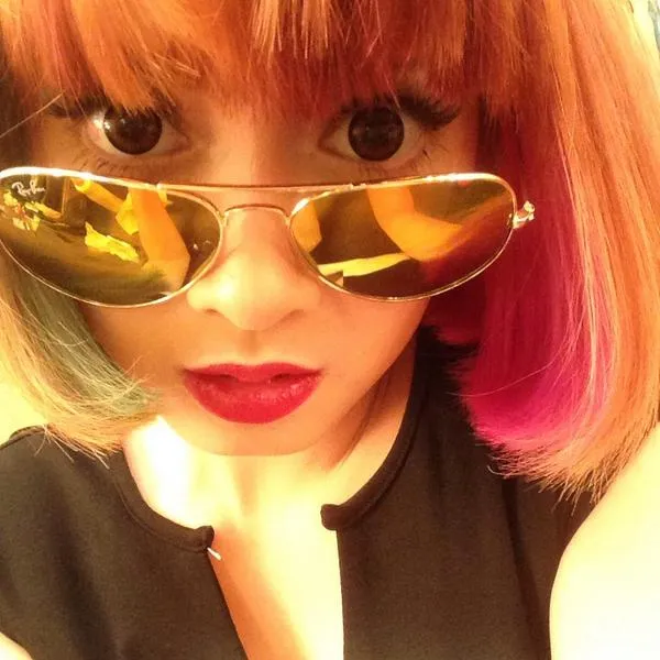 Chika Jessica dengan lipstik merah mirip Taylor Swidt. / Chika Jessica Official Twitter