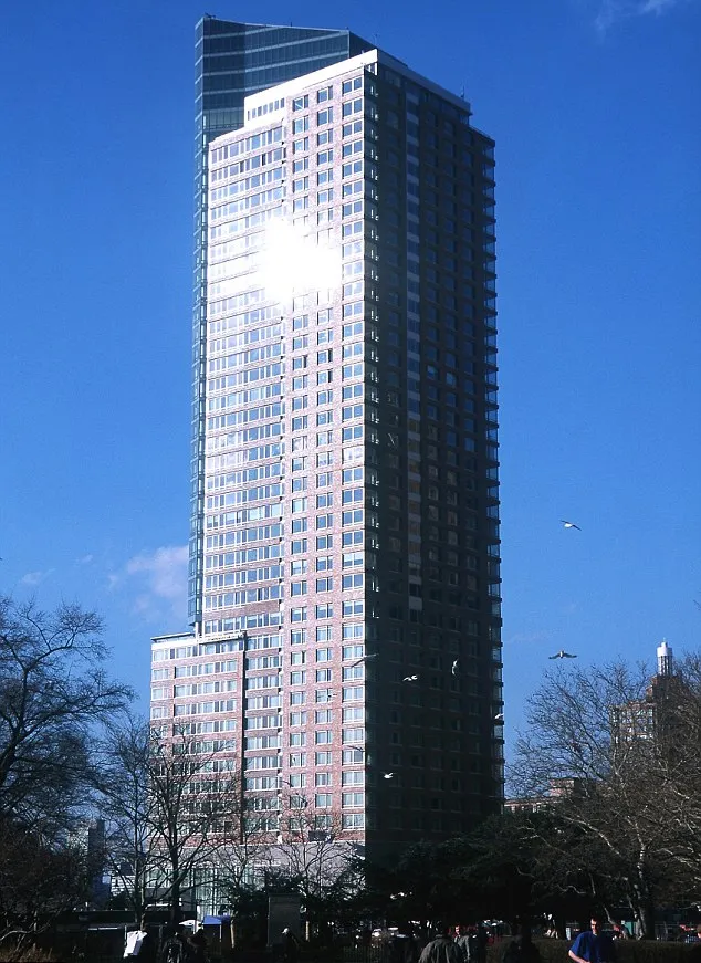 Hotel Ritz Carlton @ dailymail.co.uk