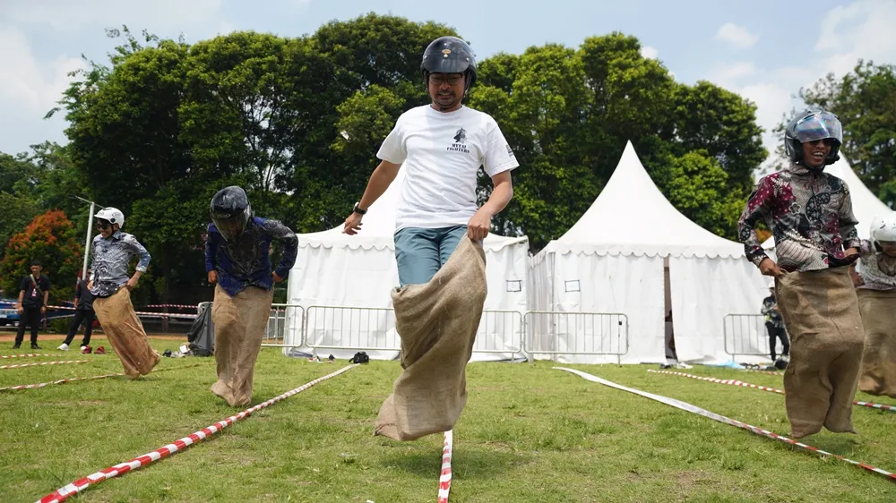 Keseruan lomba Pesta Merdeka Segitunya by.U. (c) Istimewa