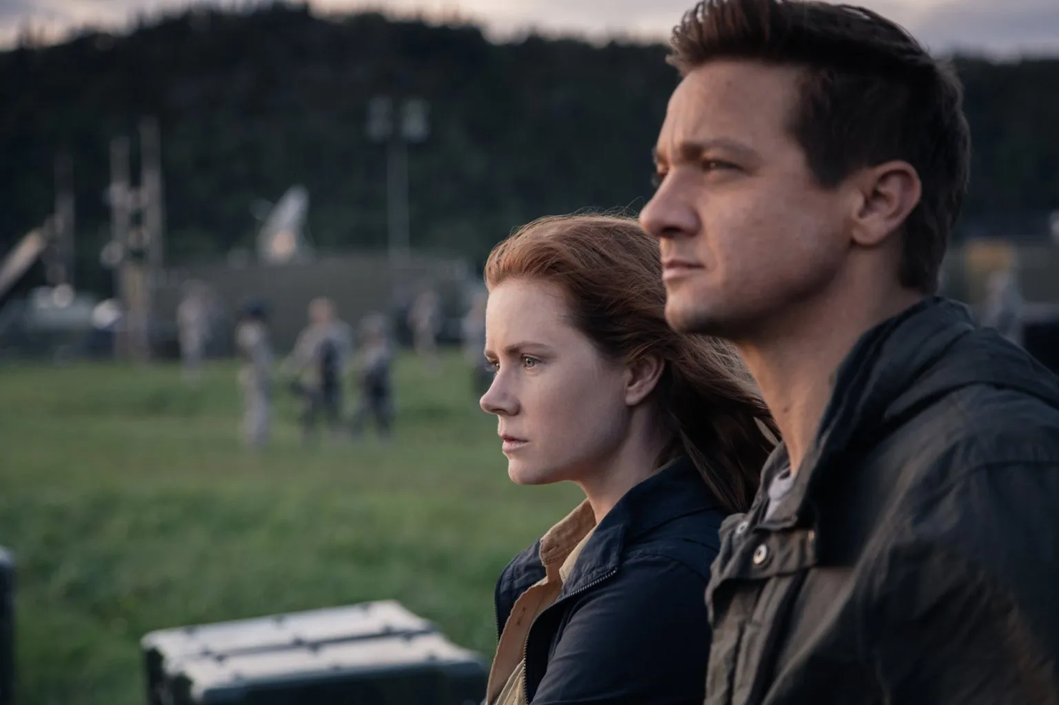 ARRIVAL - Amy Adams dan Jeremy Renner harus pecahkan sandi dari alien/©ISTIMEWA