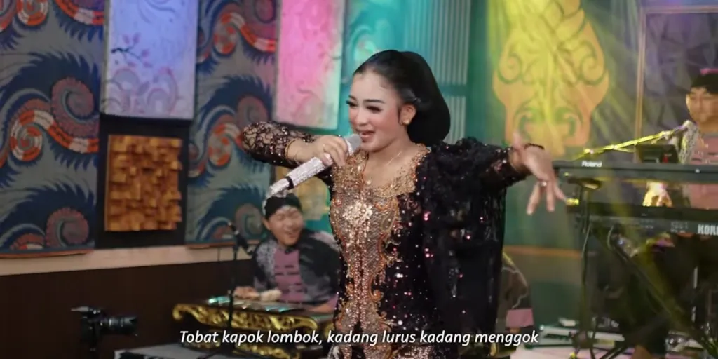 Niken Salindry - Santri Pekok