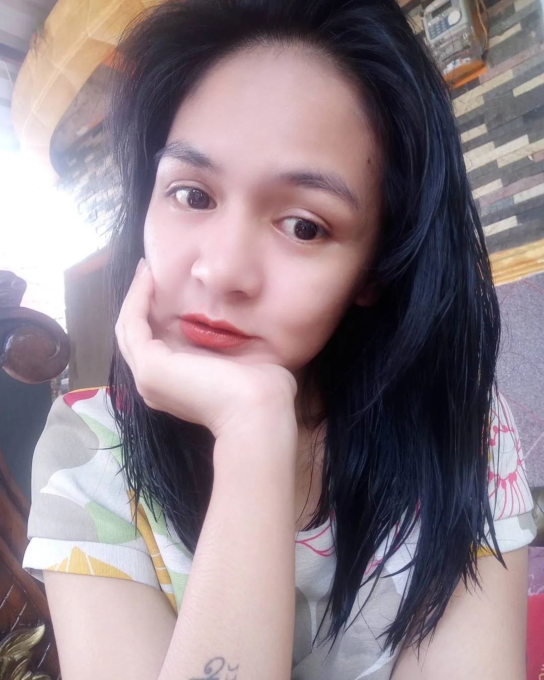 Apa arti tato di lengan Chaca? ©instagram/chacaa22