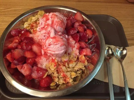 Bingsoo porsi besar di Cafe Soo © Koreaboo.com