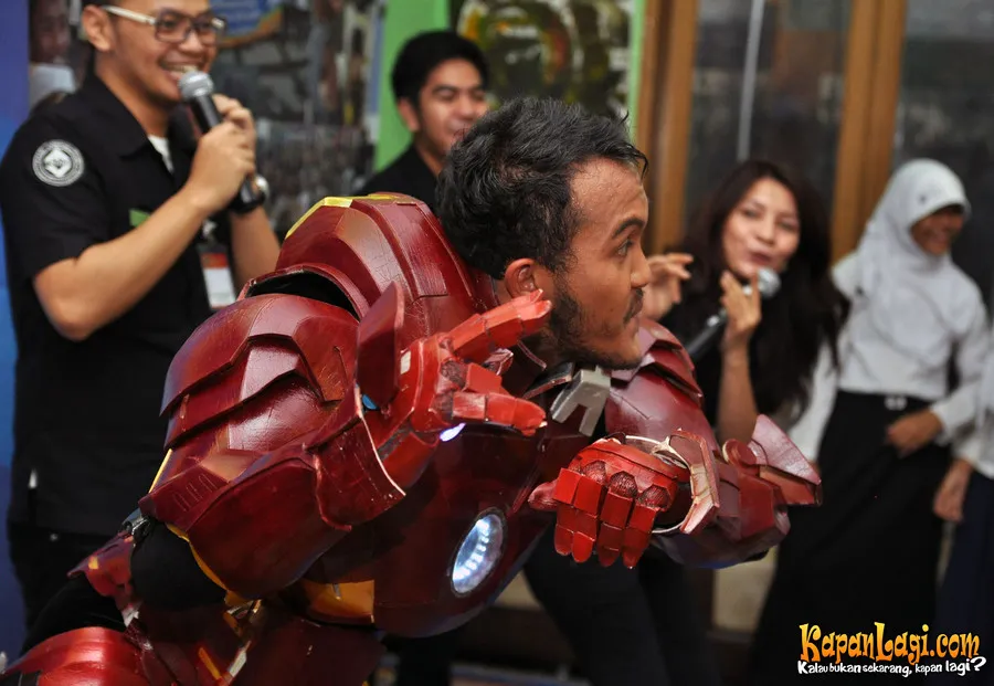 Caisar balik ke dunia entertainment untuk mencari nafkah. ©KapanLagi.com