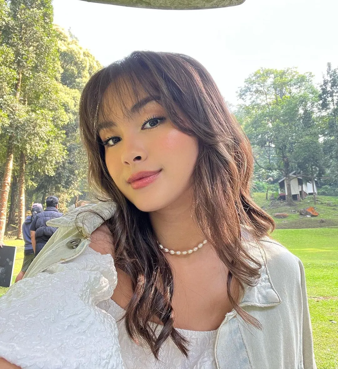 Potret cantik Caitlin saat selfie dengan gaya rambut barunya (Instagram/ caitlinhalderman)