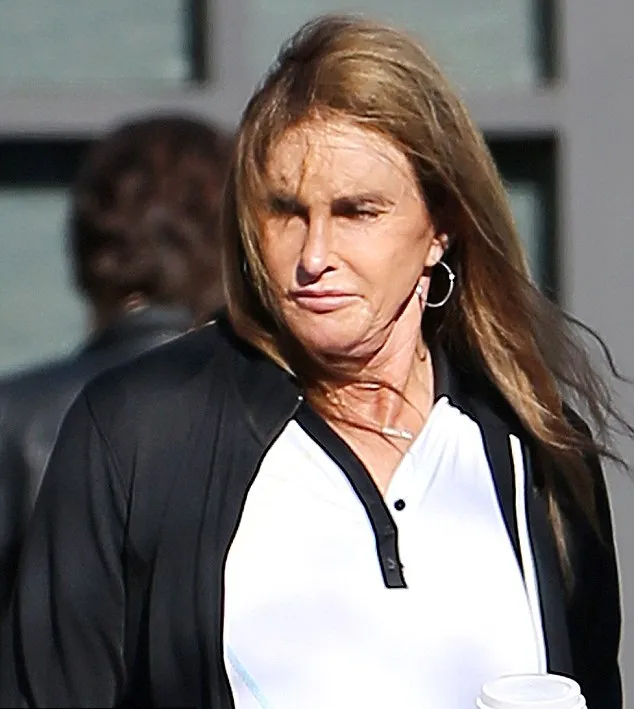 Make up free, gimana menurutmu tampilan Cat? © dailymailcouk
