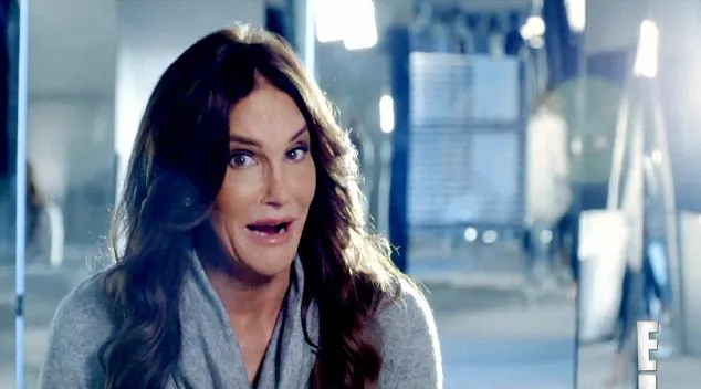 Caitlyn makin cantik dan anggun @ E!