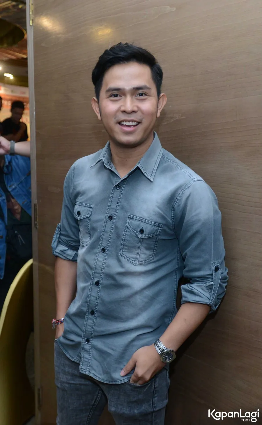 Cakra Khan mengaku cocok banget dengan lagu 'Jangan Mudah Putus Asa' © KapanLagi.com®/Bayu Herdianto