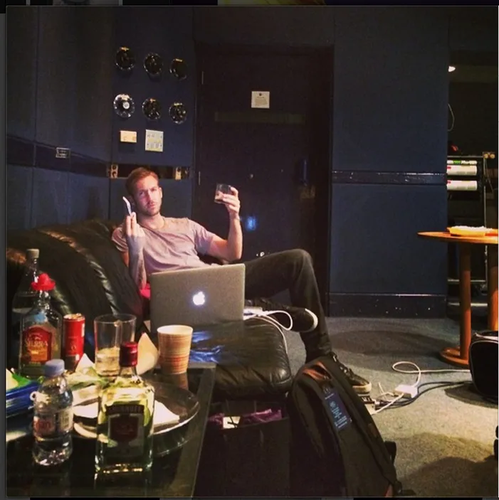 Calvin Harris habiskan waktu di studio bareng Ellie Goulding @instagram