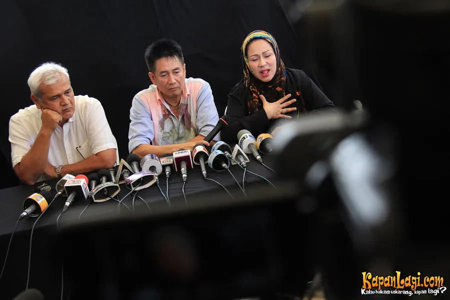 Sys NS ditunjuk menjadi mediator Camelia dan Harry.