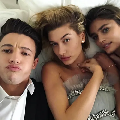 Cameron dan Hailey terlibat project bersama pada Februari lalu © Instagram.com/haileybaldwin
