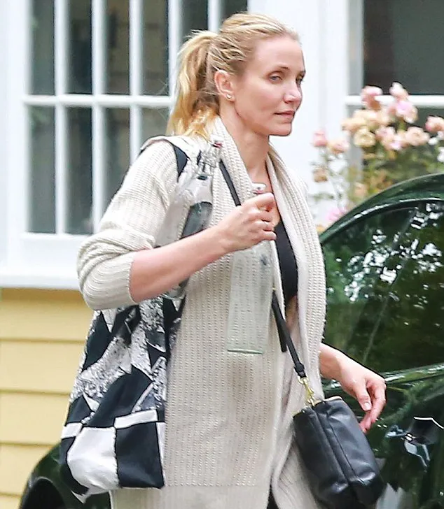 Cameron jika tanpa mengenakan make up @ dailymail.co.uk