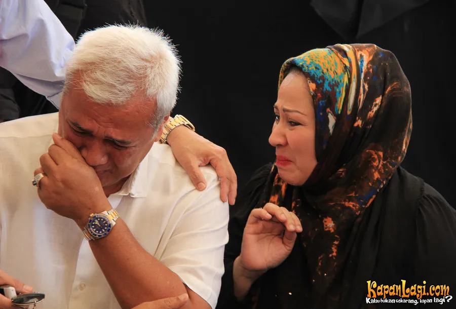 Camelia Malik dan Harry Capri tak kuasa menahan air mata