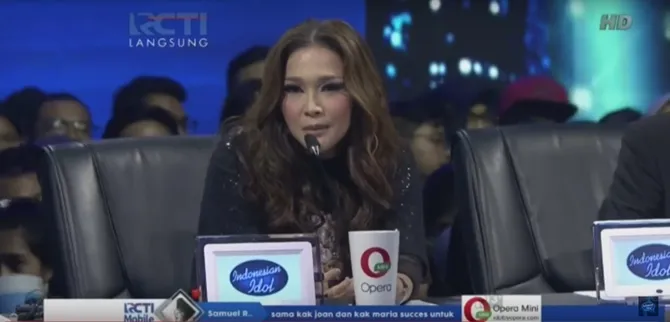 Menurut Maia, Joan tak pernah stabil selama Indonesian Idol. © youtube.com/indonesianidol