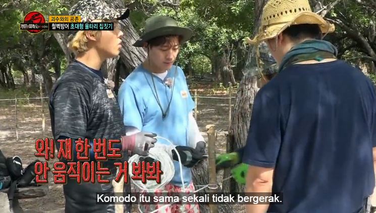 Salah satu contoh subtitle dalam bahasa Indonesia untuk variety show 'Law of The Jungle' (credit: Viu)