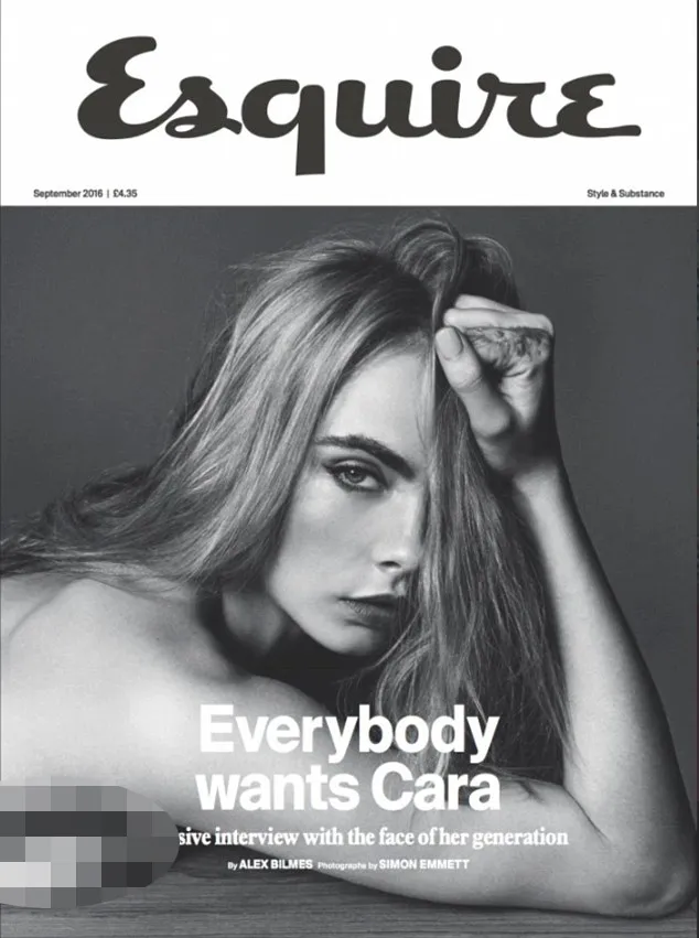 Cara nekat pose bugil © Esquire