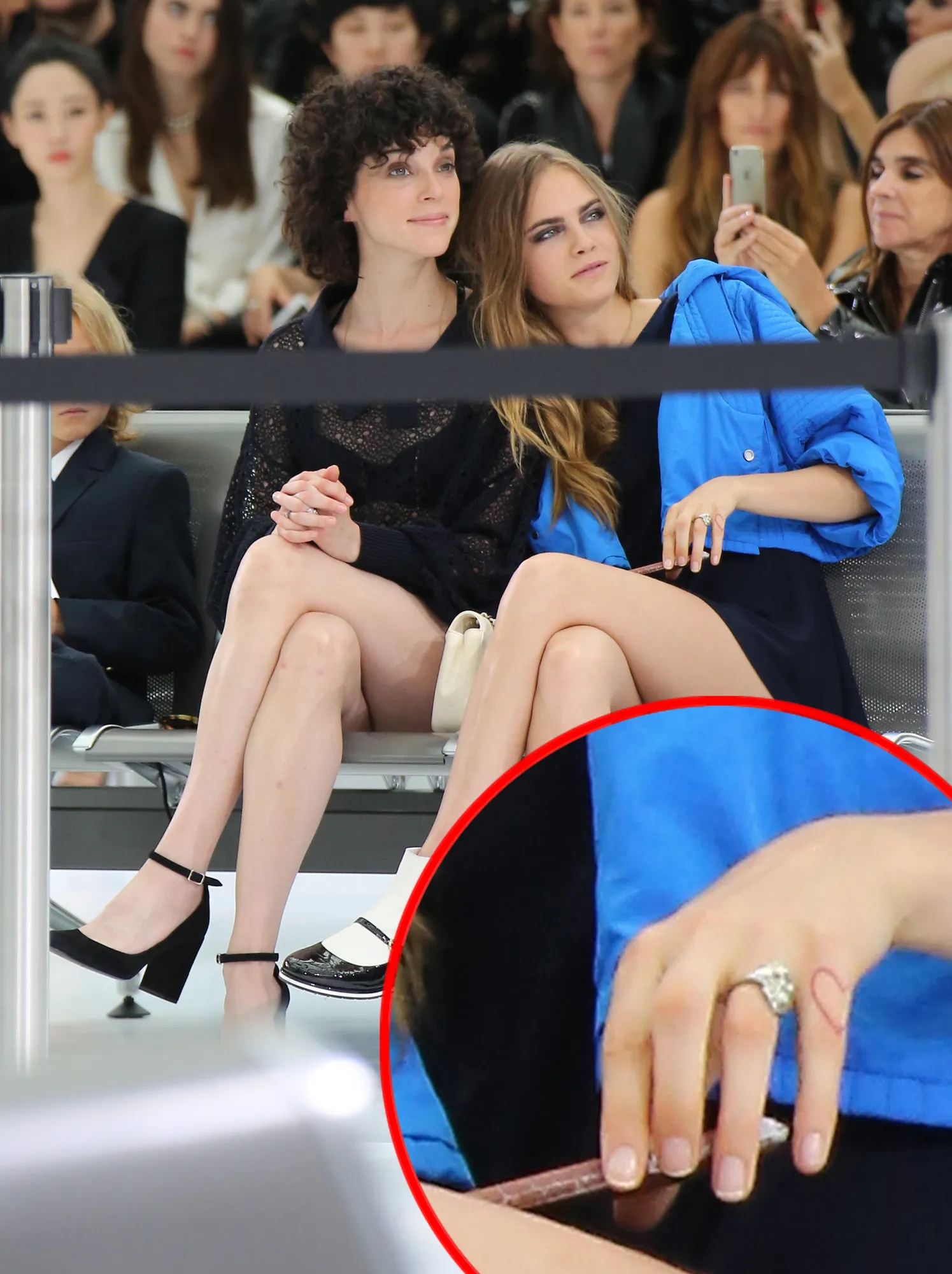 Inikah cincin pertunangan Cara? © Splashnews.com