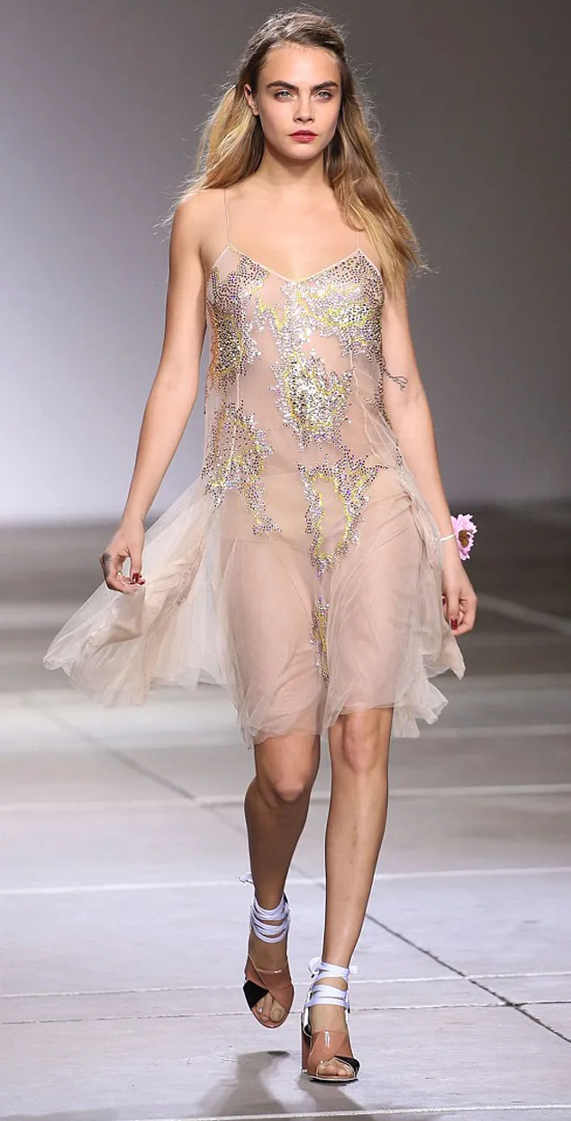 Cantik bak bidadari @ dailymail.co.uk
