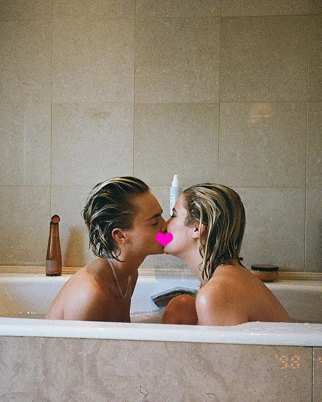 instagram.com/caradelevingne
