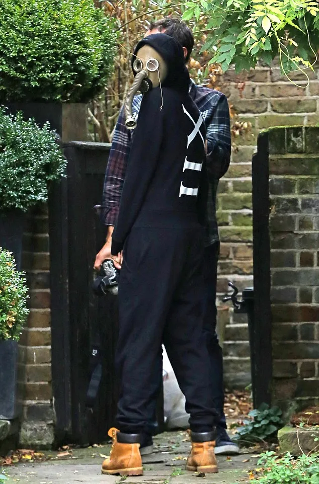Cara Delevingne @ dailymail.co.uk
