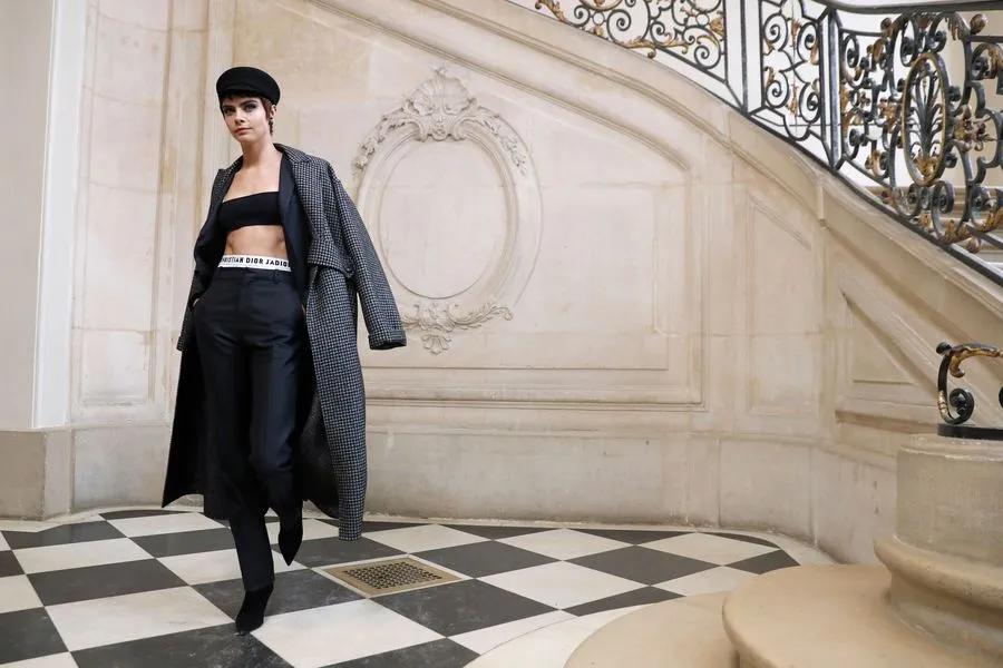 OOTD Cara, keren banget nggak sih? ;) © AFP