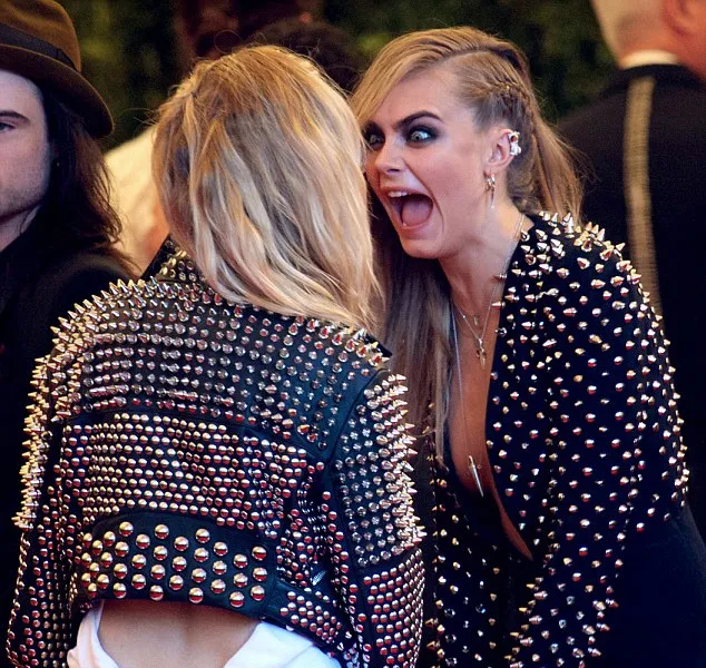 Sienna - Cara @ dailymail.co.uk