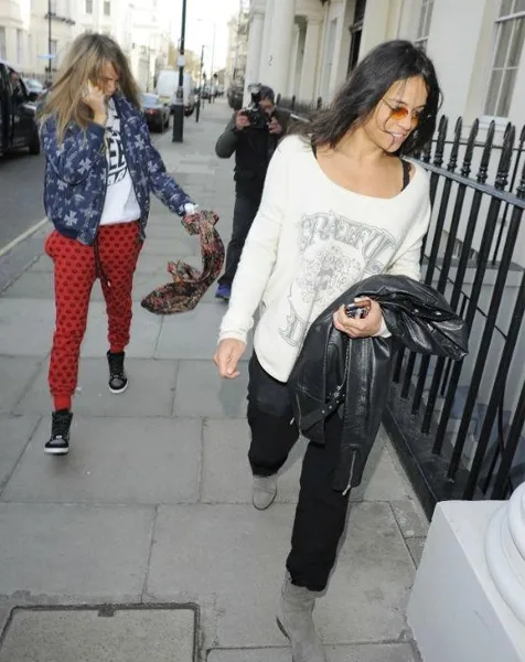 Cara dan Michelle benarkah mereka pacaran? @ splashnews.com
