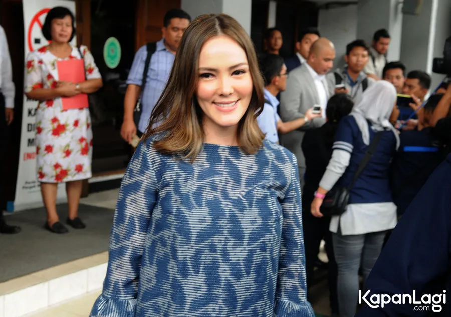 Untuk sementara Cathy dan Eka masih sah sebagai suami istri © KapanLagi.com®/Bayu Herdianto