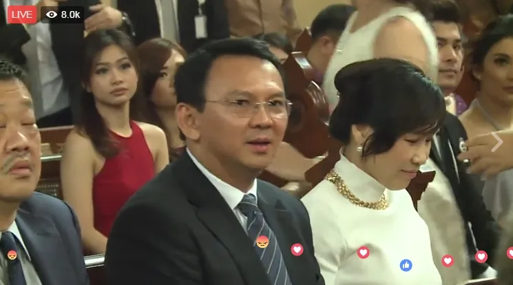 Ahok beserta istri hadir di pemberkatan Sandra dan Harvey/Chelsea dan Glenn hadir di pernikahan Sandra Dewi/©Bridestory