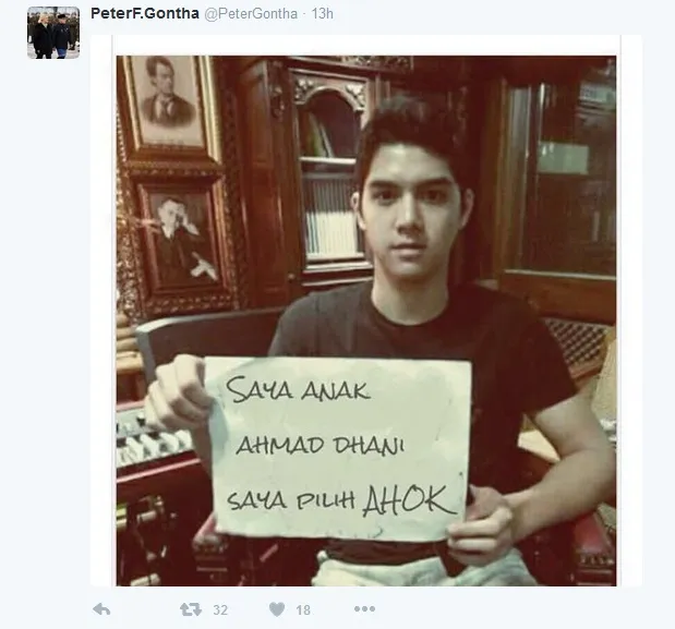 Kalau ini cuitan Twitter Peter yang mengunggah foto palsu Al